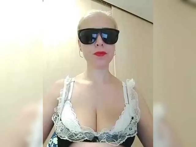 DashaKisa951 on BongaCams 