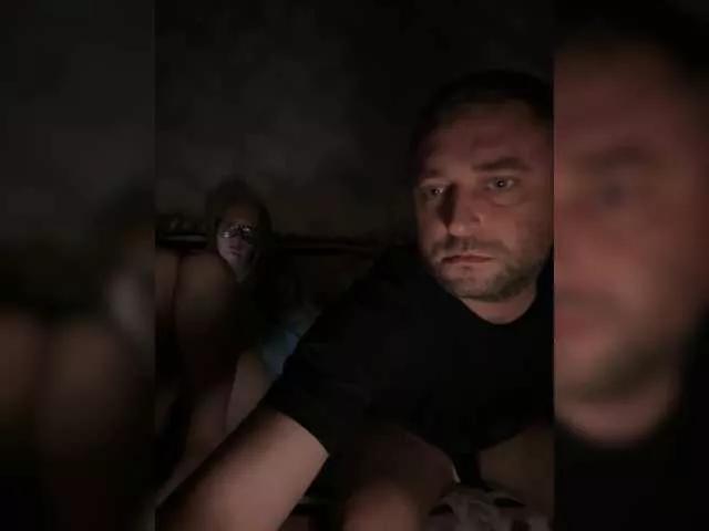 Offline Denis1290-1 on BongaCams