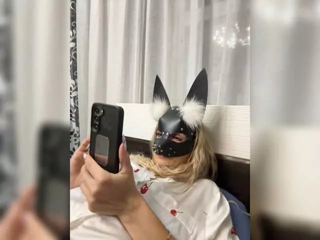 Offline Dii-6 on BongaCams