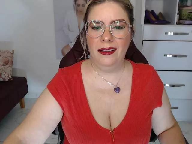 Diva-Hot82 on BongaCams