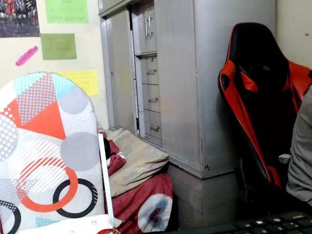 DreamTeachFlame on BongaCams