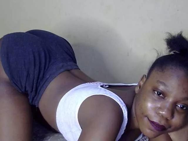 Ebbonyrakael on BongaCams 