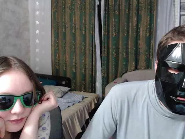 ElectroCinnamon on BongaCams 