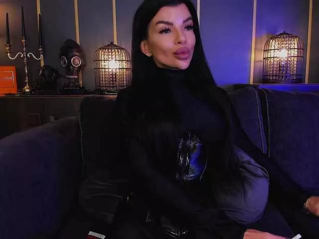 EleniaDevons on BongaCams 