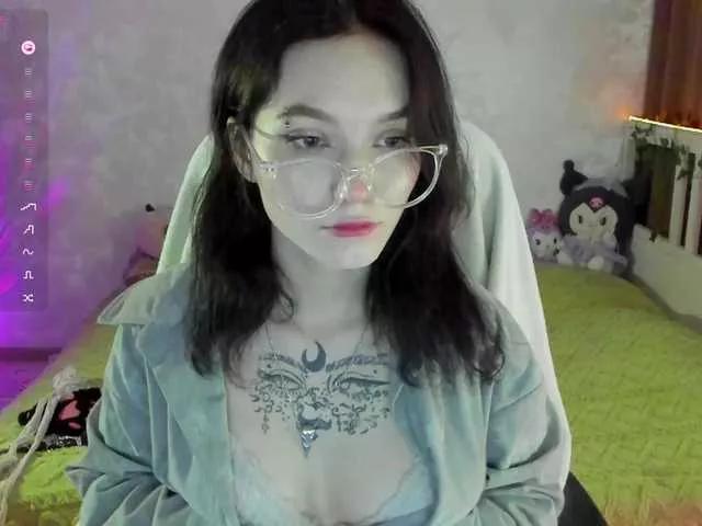 Offline Elven1kiss on BongaCams