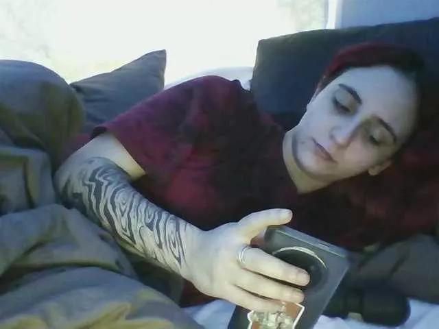 Offline Emaprincessa on BongaCams