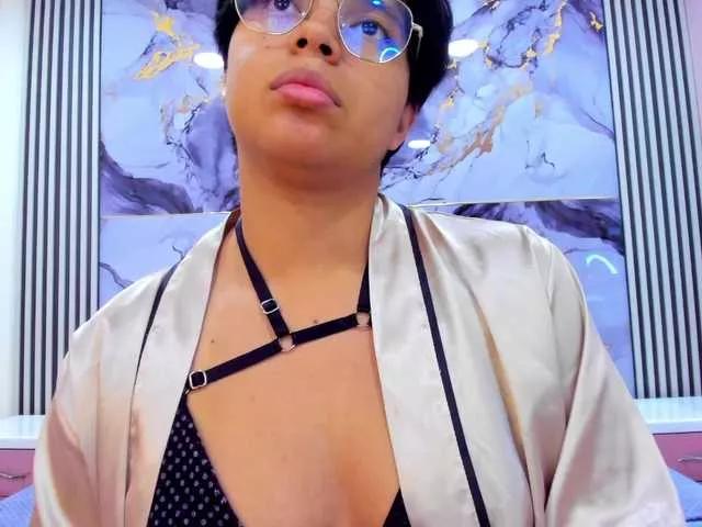 Emmaa-Lex on BongaCams 