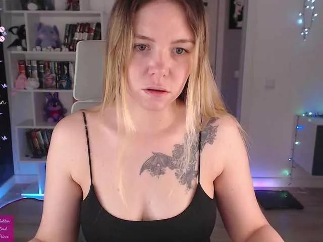 Offline EmmaBryan on BongaCams