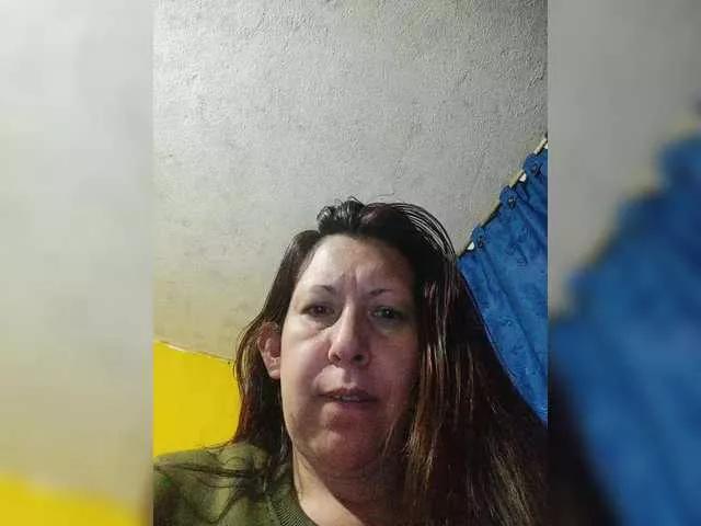 evatoms on BongaCams