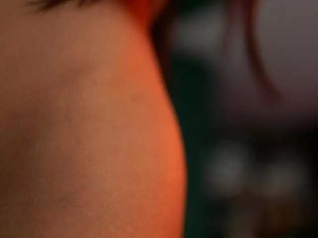EvelynEvyy on BongaCams 
