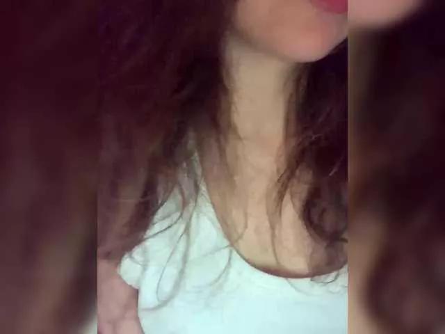 Offline FeeBee on BongaCams