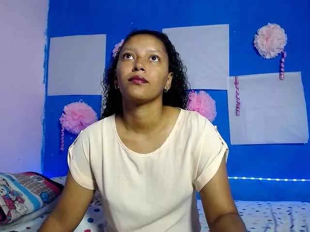 Franci-hot4 on BongaCams 