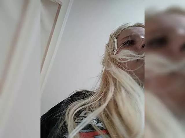 FuckKrisAnna on BongaCams 
