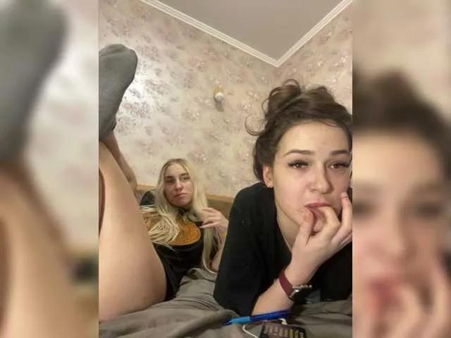 FuckKrisAnna on BongaCams 