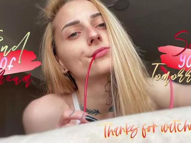 HarleyVee on BongaCams