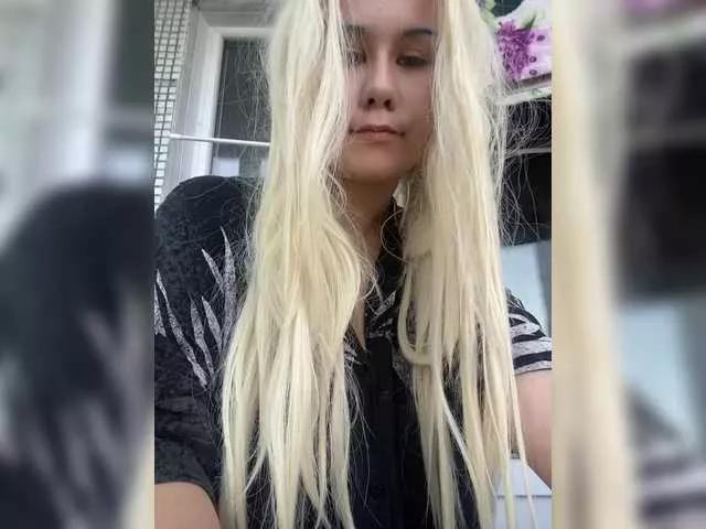 Offline HelgaBillions on BongaCams