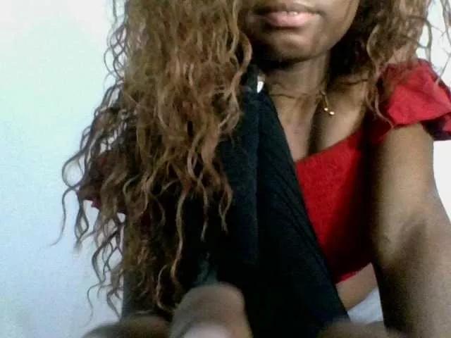 Hemreyi on BongaCams