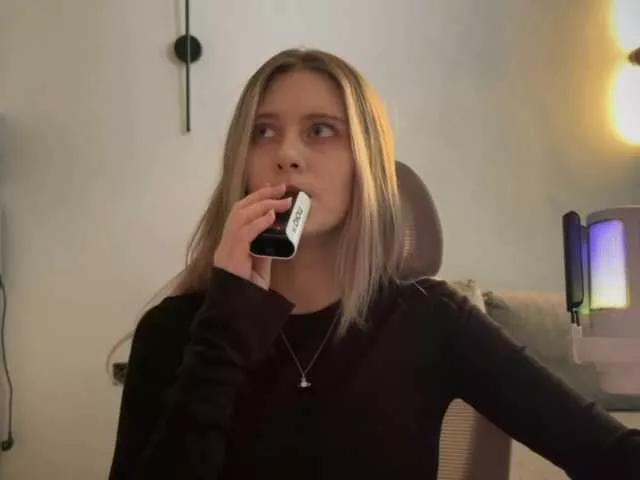HeyRina on BongaCams 