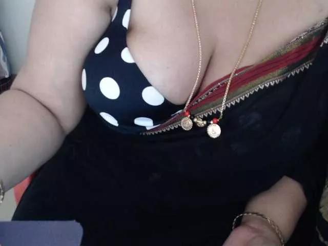 hotpavitra on BongaCams 