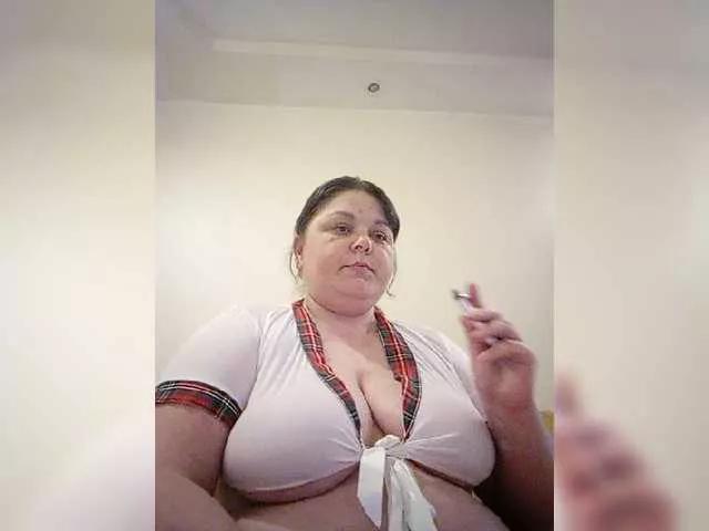 IlseDelia on BongaCams 