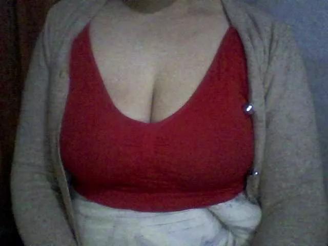 Offline indiagirl50 on BongaCams