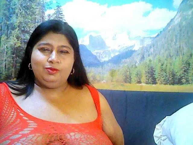 indianhoney on BongaCams 