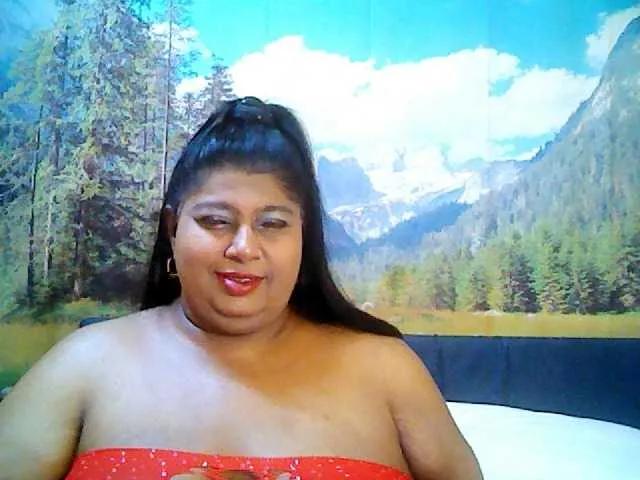 indianhoney on BongaCams 