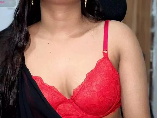 indianpooja on BongaCams 