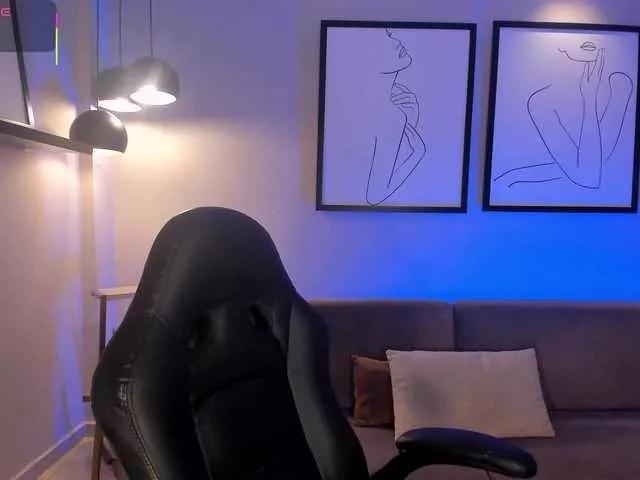 Offline IsabellaMoreau on BongaCams