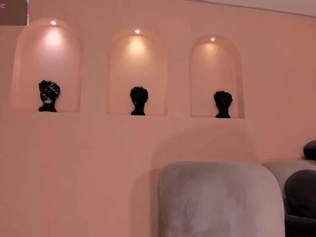 Offline IsabellaMoreau on BongaCams