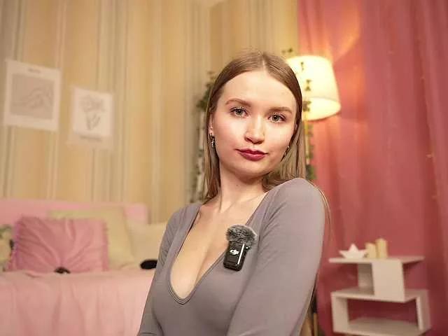 Offline IsabellaTorrance on BongaCams