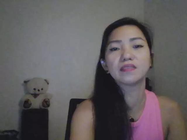 Freechat jennahshampoo on BongaCams