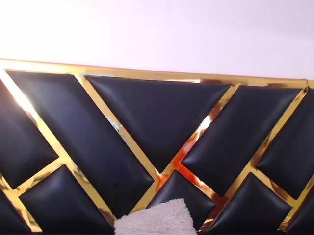 Offline JimmyPamela on BongaCams