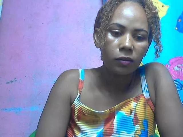 julianaah on BongaCams