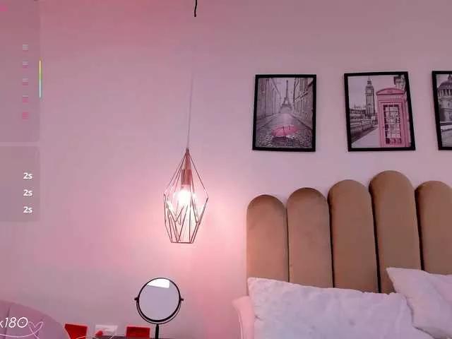 Julie-Star on BongaCams 