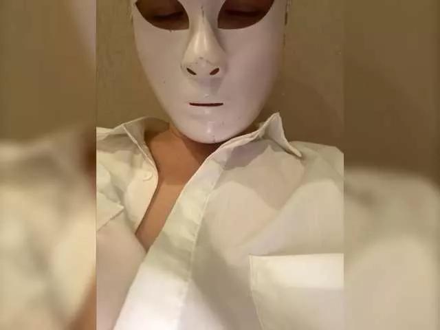 KarinaLuxX on BongaCams 