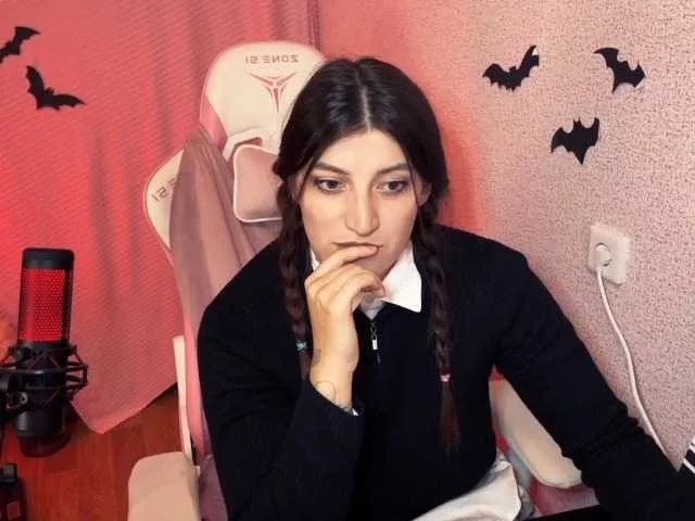 Offline Katrinmiss on BongaCams