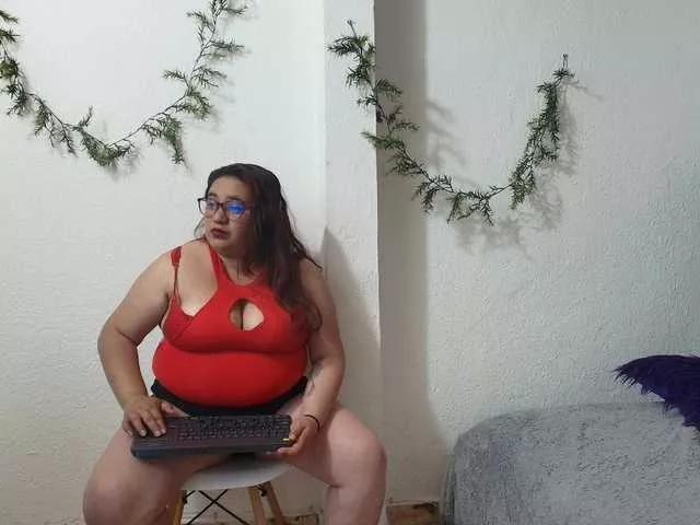 Offline khloe-tomson on BongaCams