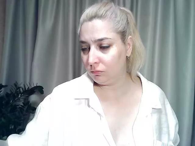 KickaIricka on BongaCams 