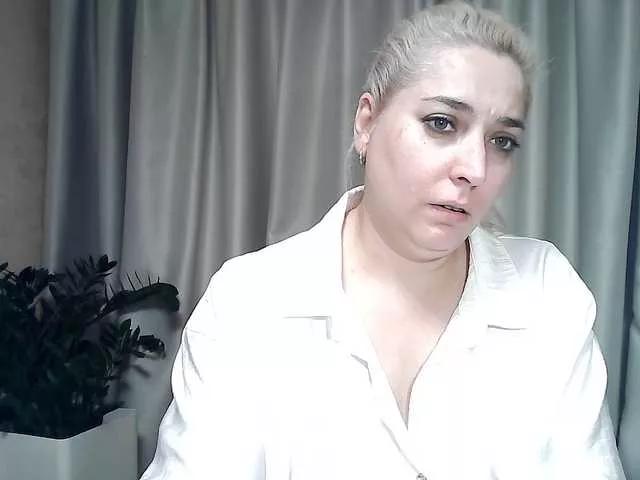KickaIricka on BongaCams