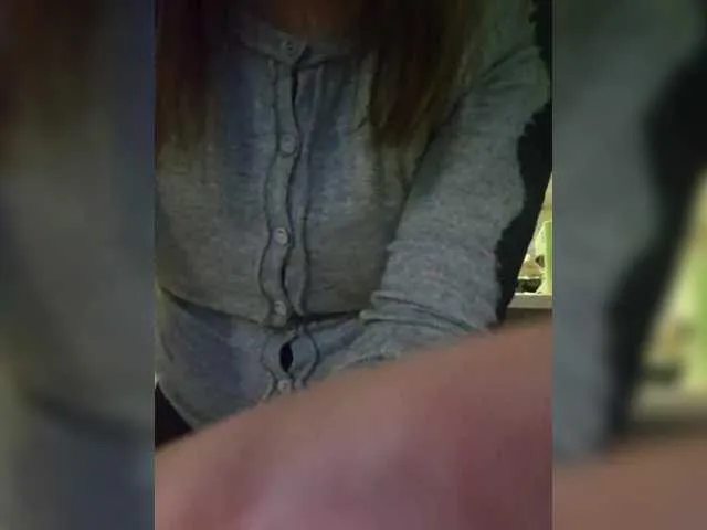 Kira183 on BongaCams
