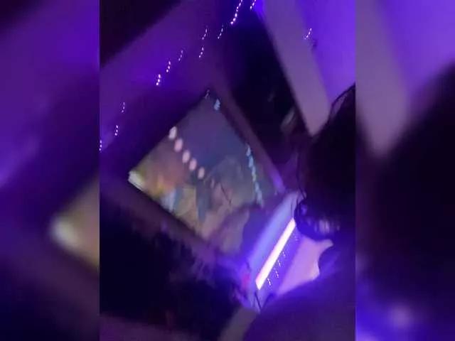 Offline KotkoLLle4KLl on BongaCams