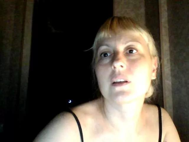 krisss2016 on BongaCams