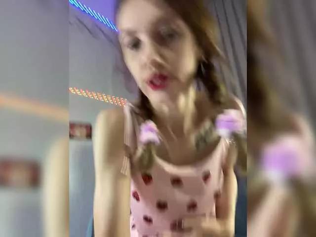 Offline KristinaMoonx on BongaCams