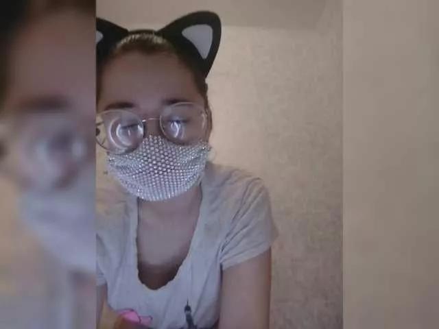 kroshka-meow on BongaCams 