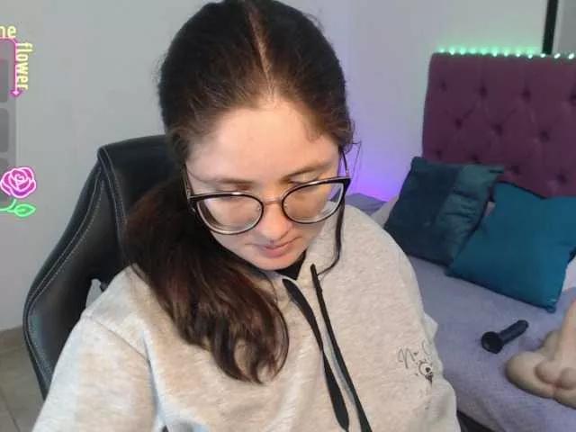 KrystalAdams on BongaCams 
