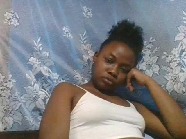 Offline Labella204 on BongaCams