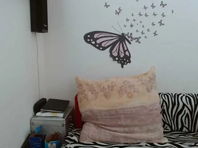 LadyHellene on BongaCams