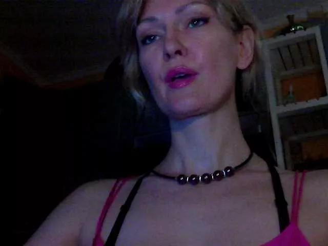 LaraEva on BongaCams 