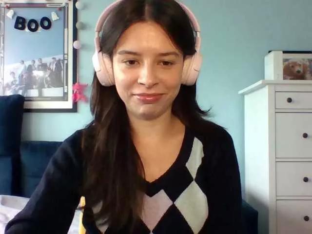 Offline Larice on BongaCams